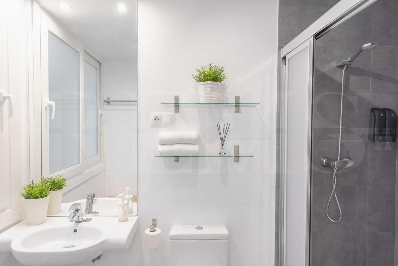 Appartamento Cosy Flat With Private Balcony - Historic Center By Rems Málaga Esterno foto